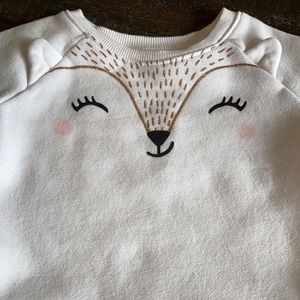 🦋 EUC 3T White Deer Fleece Top!
